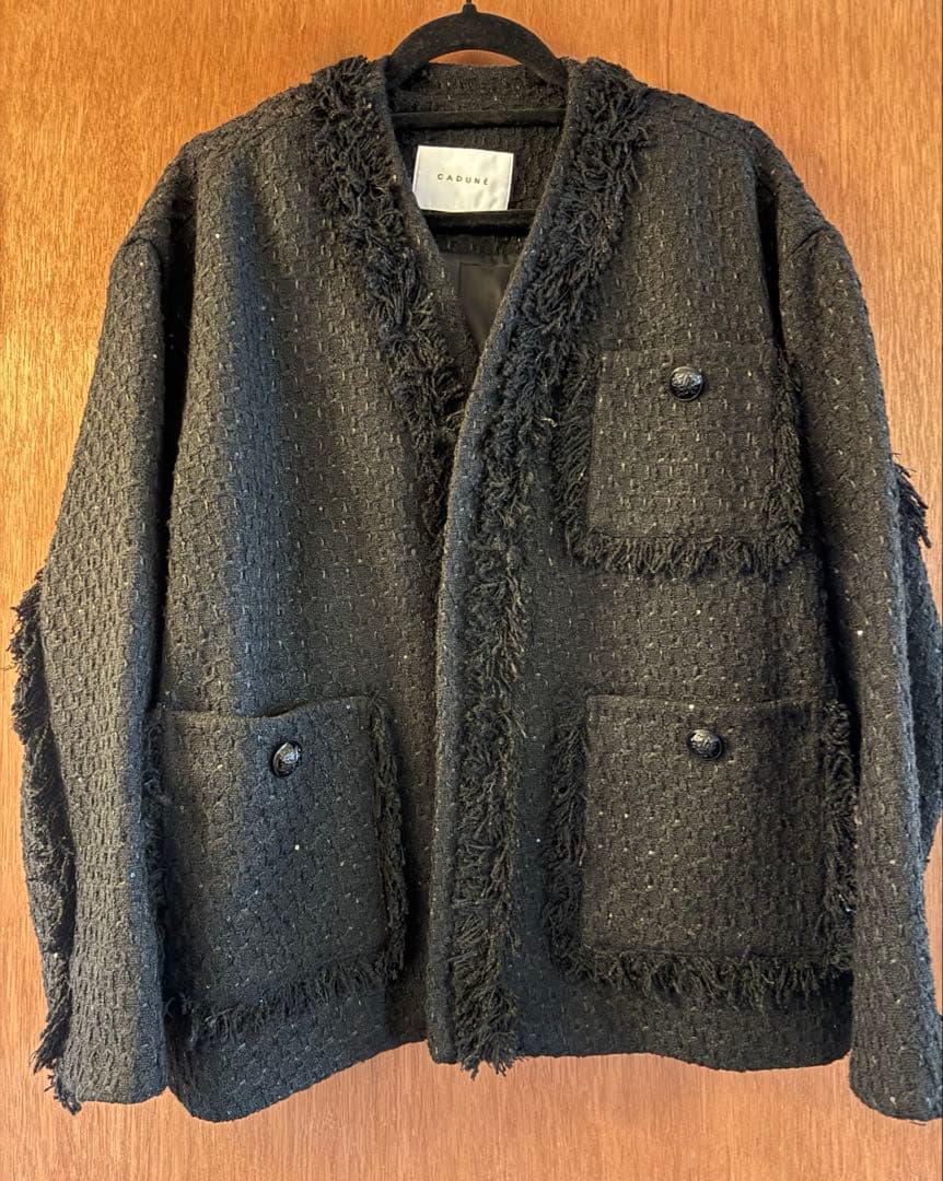 cadune ツイードジャケット　ノーカラージャケット オケージョン　卒入学