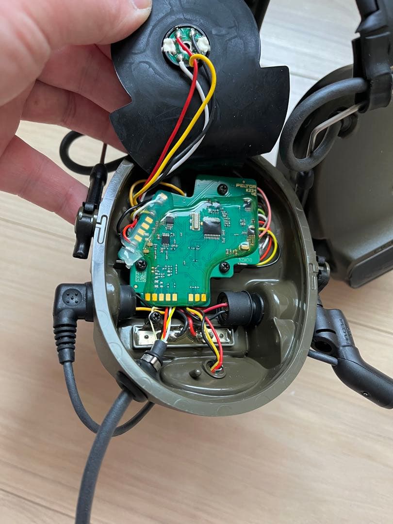 実物 3M Peltor Comtac 3 オリーブドラブ