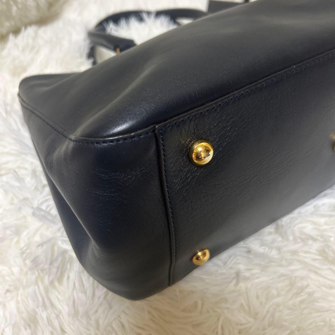 【美品】J&M DAVIDSON 黒 レザー ビジネスバッグ　シグリッド