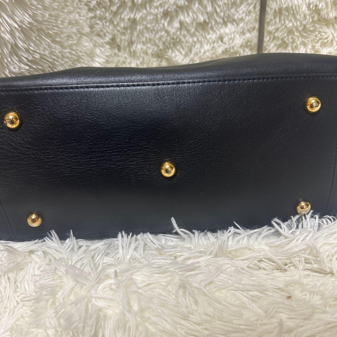 【美品】J&M DAVIDSON 黒 レザー ビジネスバッグ　シグリッド