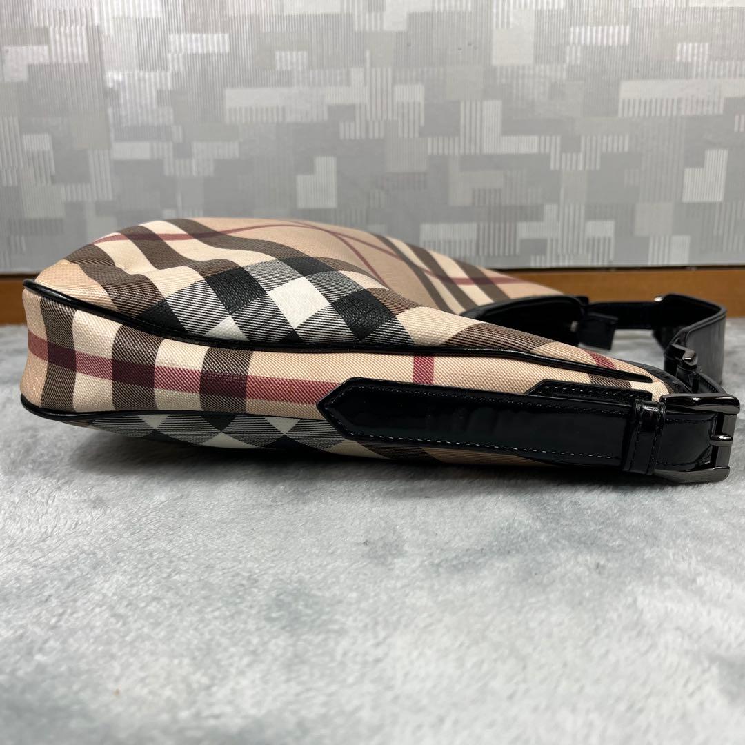 Burberry バーバリー ワンショルダーバッグ ノバチェック PVC