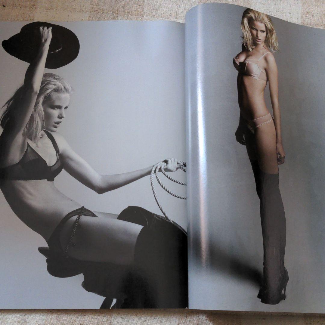 アリーナ　キャロラインウィングバーグ