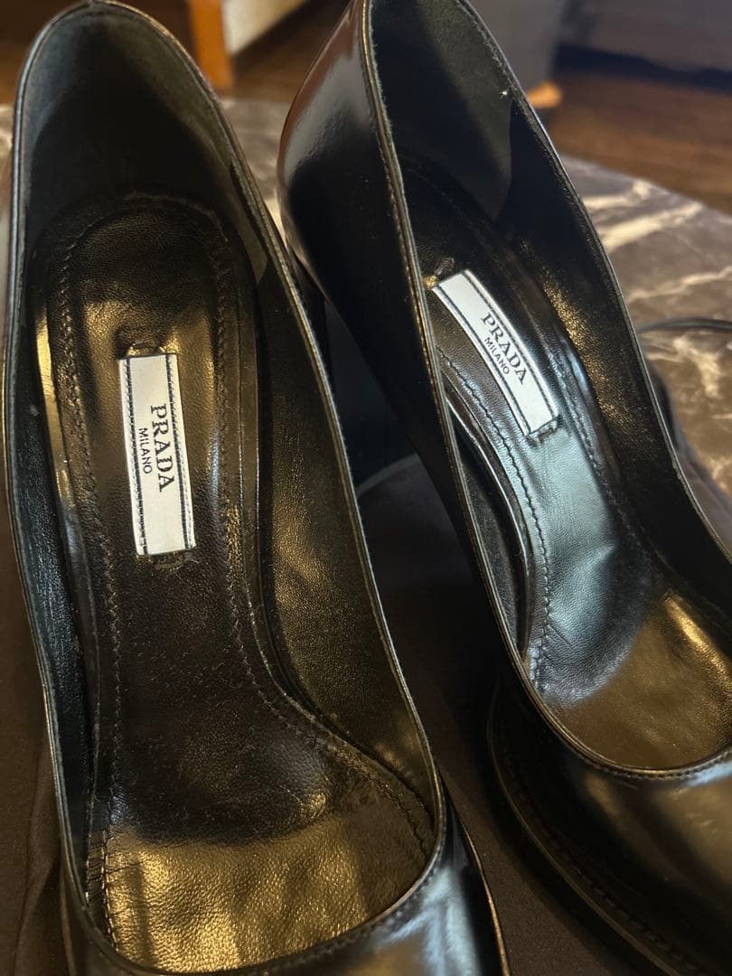 PRADA ブラックヒール 38 サイズ　チャンキーヒール