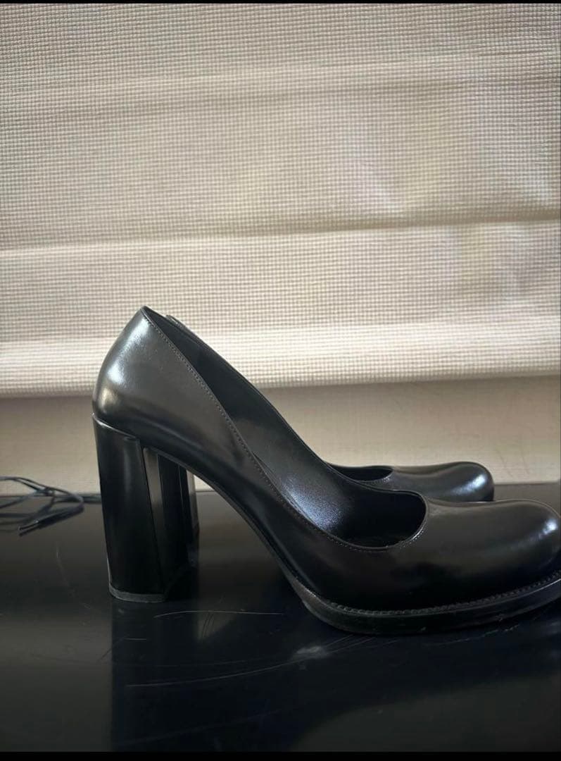 PRADA ブラックヒール 38 サイズ　チャンキーヒール