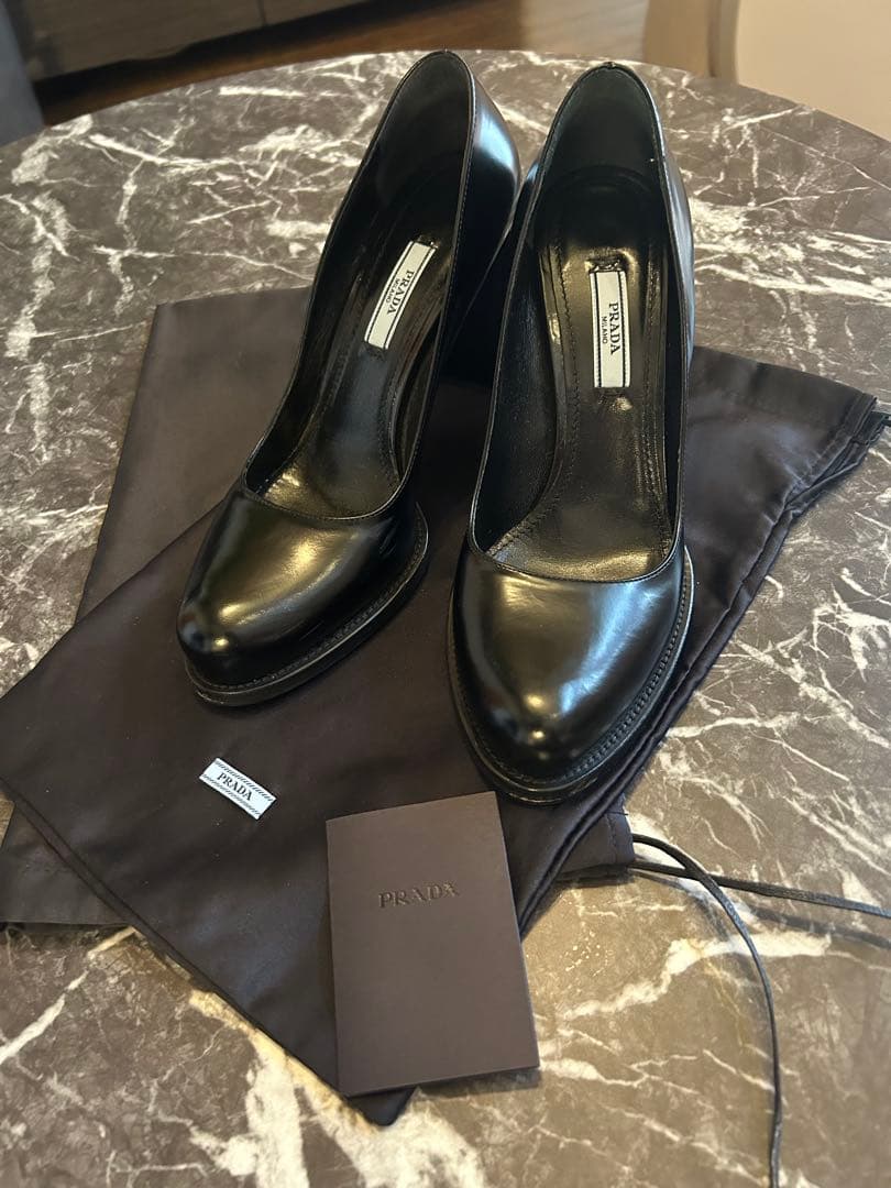 PRADA ブラックヒール 38 サイズ　チャンキーヒール