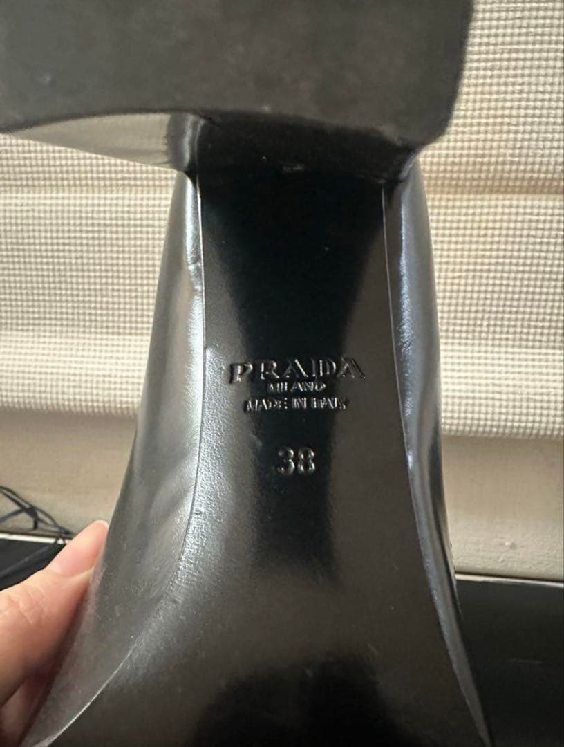 PRADA ブラックヒール 38 サイズ　チャンキーヒール