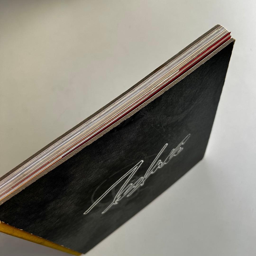 美品 洋書 FUTURA / フューチュラ 2000