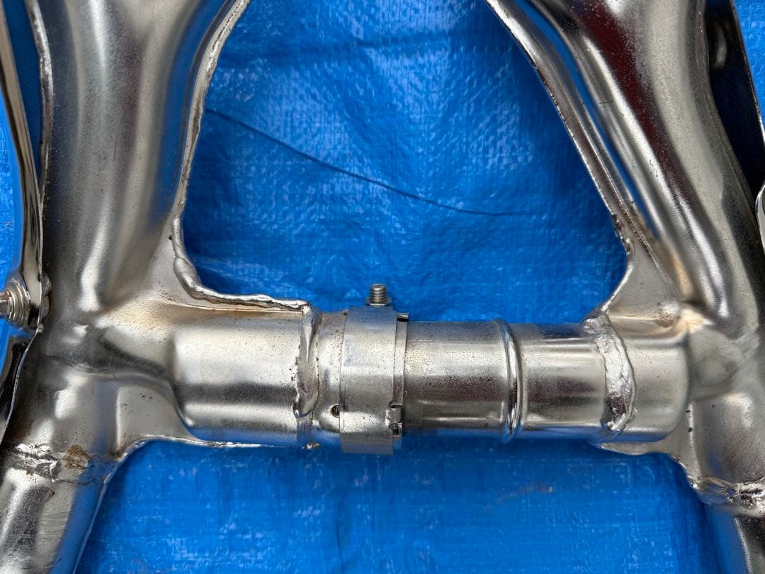 RC42 右側純正マフラー　平成２０年式より取外し品