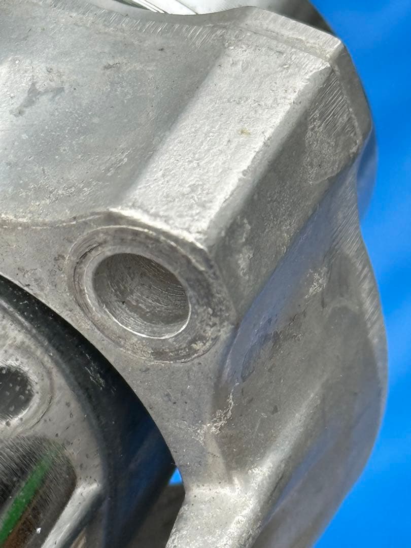 RC42 右側純正マフラー　平成２０年式より取外し品