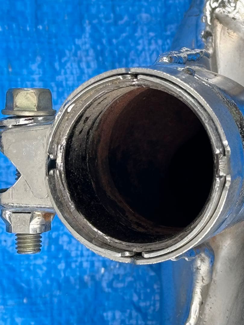 RC42 右側純正マフラー　平成２０年式より取外し品