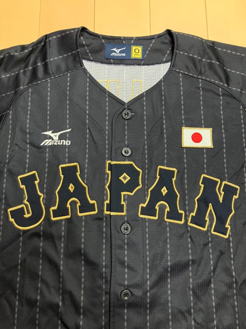 坂本勇人　読売ジャイアンツ　読売巨人軍　ユニフォーム　黒　ブラック　侍　WBC