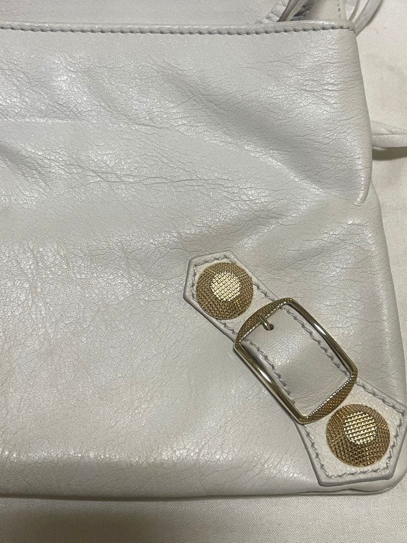 BALENCIAGAジャイアントエンべロープ　スタッズ　クラッチバッグ