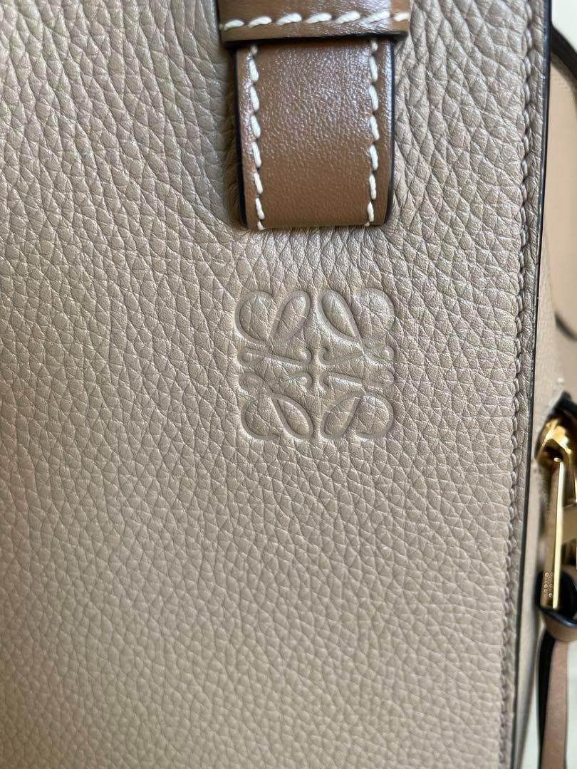 L★OEWE ベージュ レザー トートバッグ