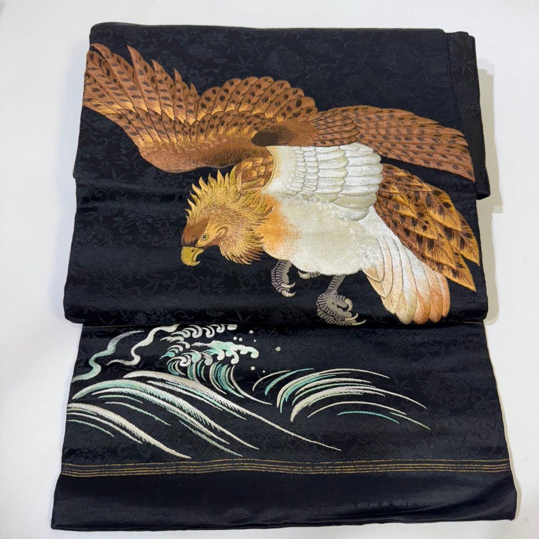 鷹の刺繍 名古屋帯 黒　アンティーク　刺繍帯　羽