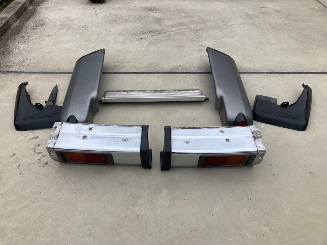 リアバンパー、ランクル70、GRJ76※マッドフラップは付属しません