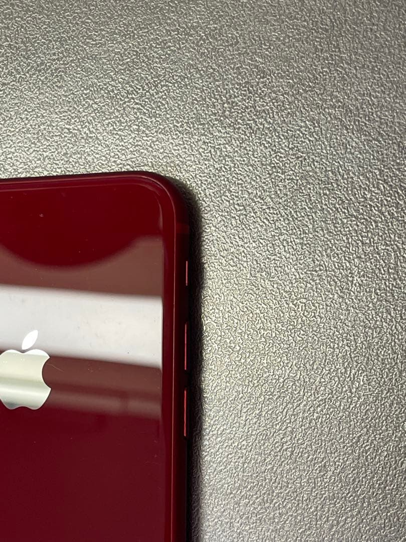 iPhone 8匿名発送SIMフリー64 GB 76%最大容量