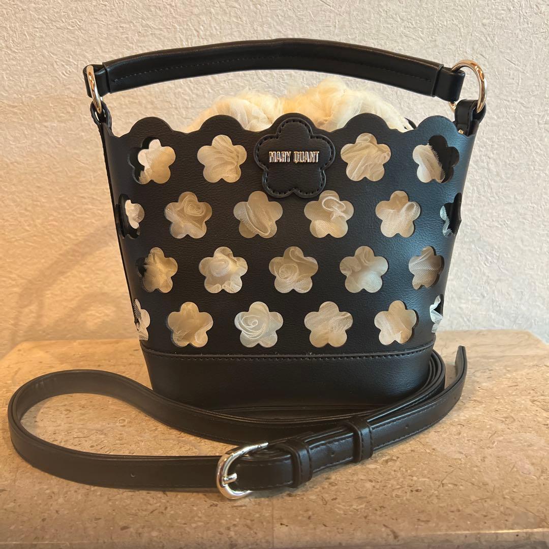 マリークワント　パンチングデイジー トート　ブラック