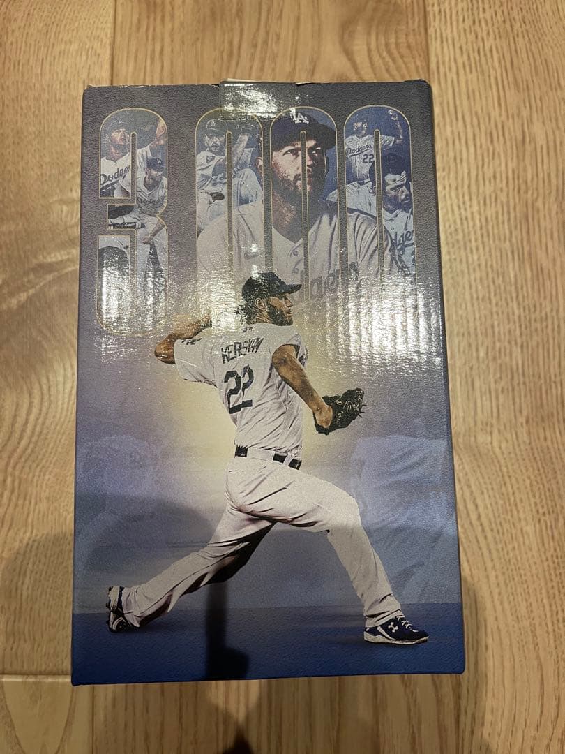 ドジャース　カーショウ 3000奪三振 記念ボブルヘッド