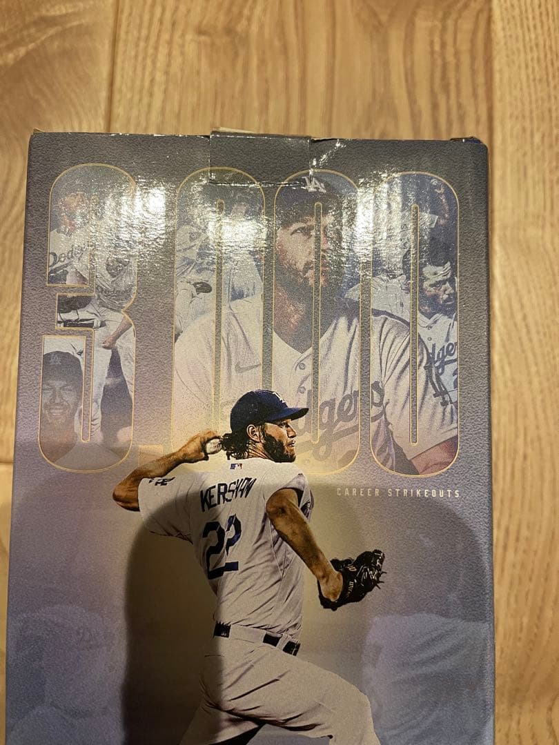 ドジャース　カーショウ 3000奪三振 記念ボブルヘッド