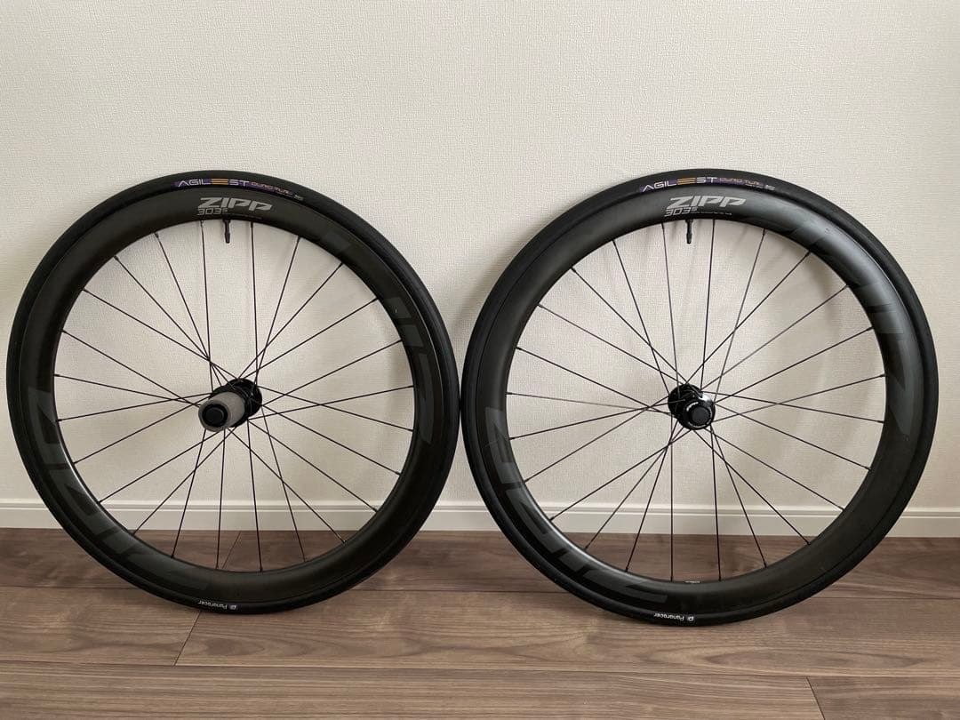 ZIPP 303S DISCカーボンホイールカンパフリー　4分残タイヤ付