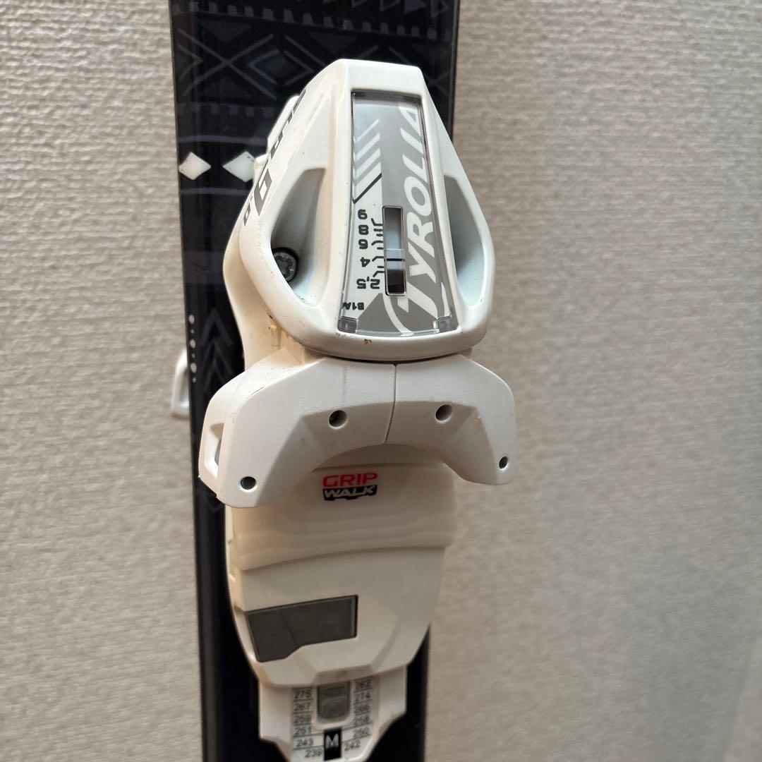 ピュアコンシャス　ミッドスキー板　125cm 大人用