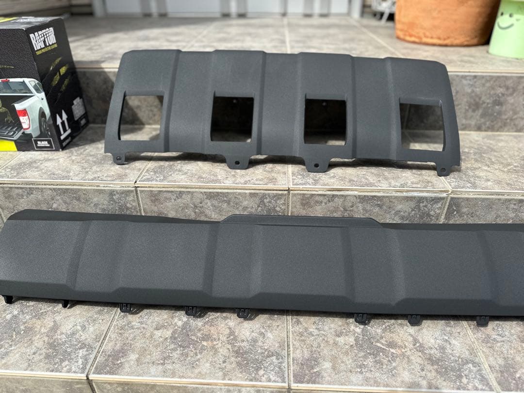 ①ランドクルーザー250 カウルトップ　フロント　リアバンパー　ラプターライナー