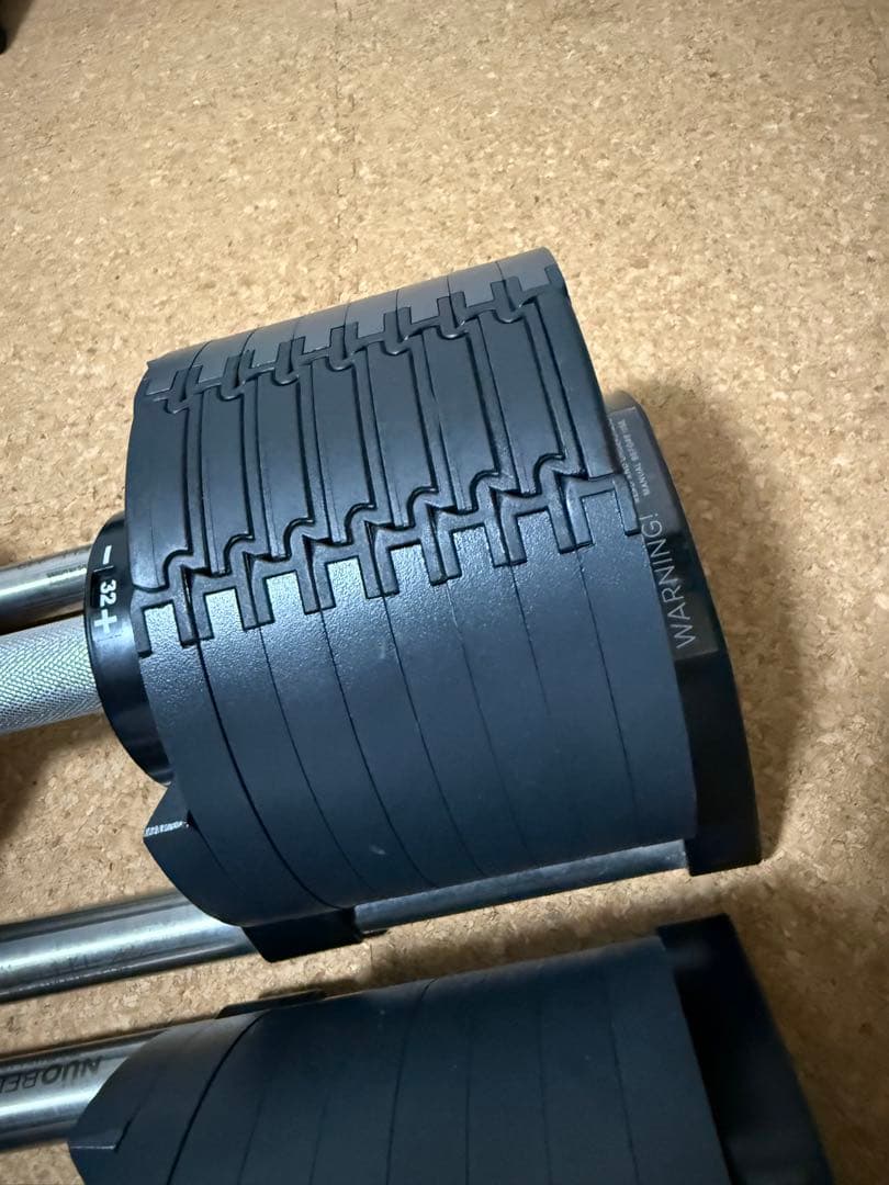 IPPON様可変式ダンベル　フレックスベル　2kg刻み32kg 16段階