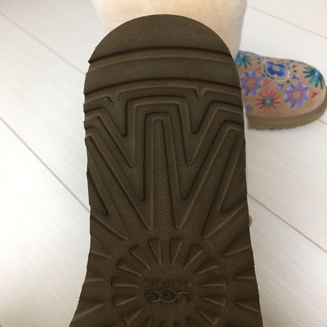 UGG 花柄刺繍 限定品 新品未使用