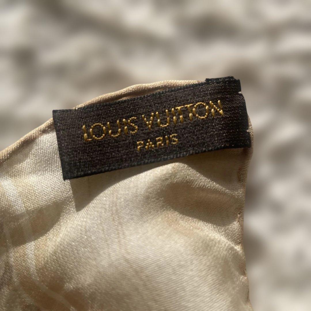 LOUIS VUITTON アイボリー スカーフ