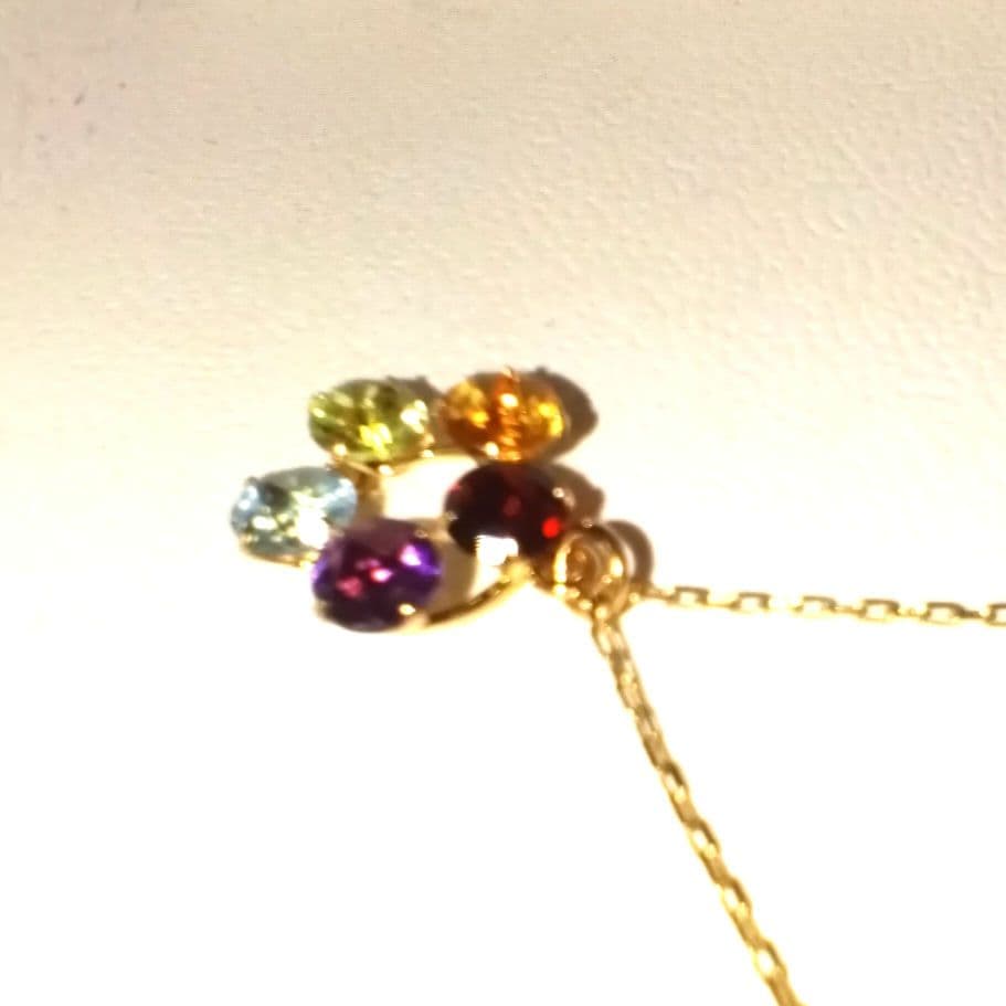 K18 天然石ネックレス