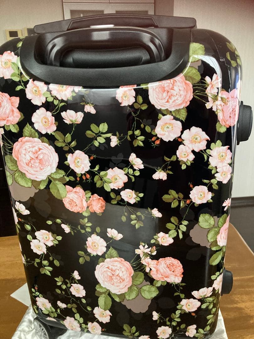 さつぽん プロフお読みください ピンクハウス ♡ スーツケース