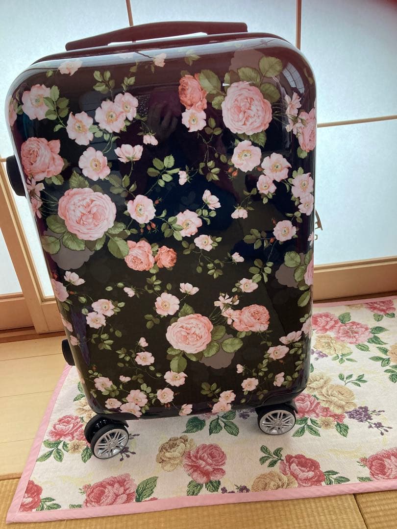 さつぽん プロフお読みください ピンクハウス ♡ スーツケース