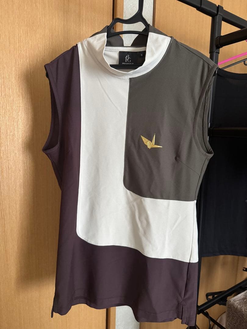 ウノピュウ　レディースモックネック