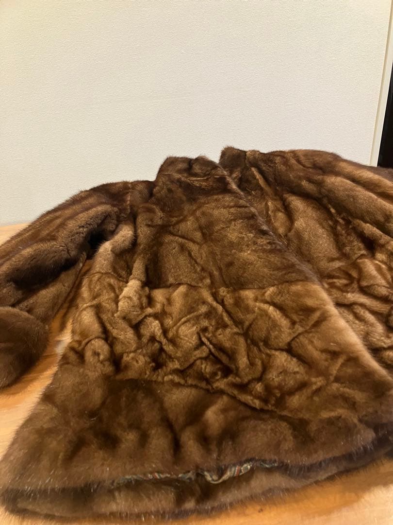 これはSAGA MINK最高級ブラウン ミンクファーコート です