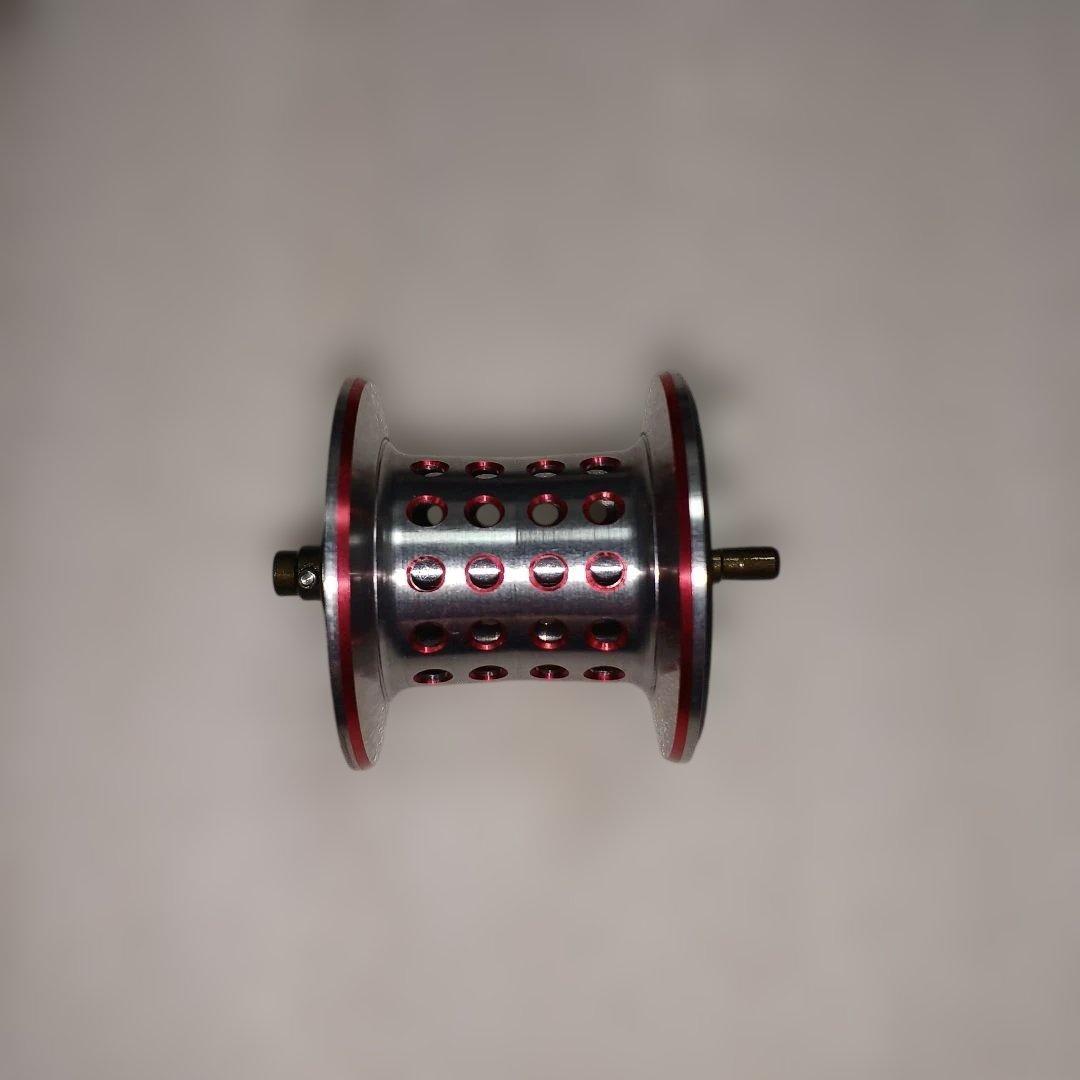 Abu REVO Elite 7 右ハンドル