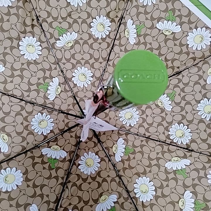 未使用品　超希少　コーチ　雨傘　折りたたみ　シグネチャー　ブラウン　花柄　傘袋