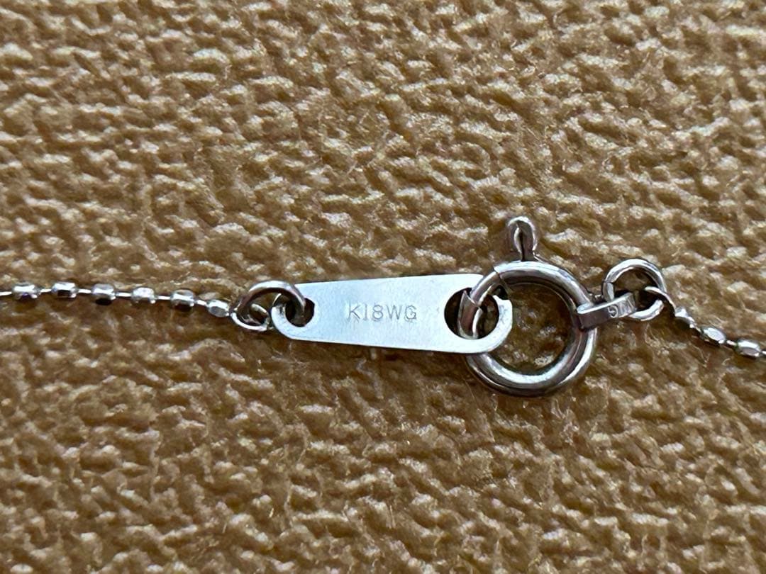 K18WG キュービックジルコニアネックレス