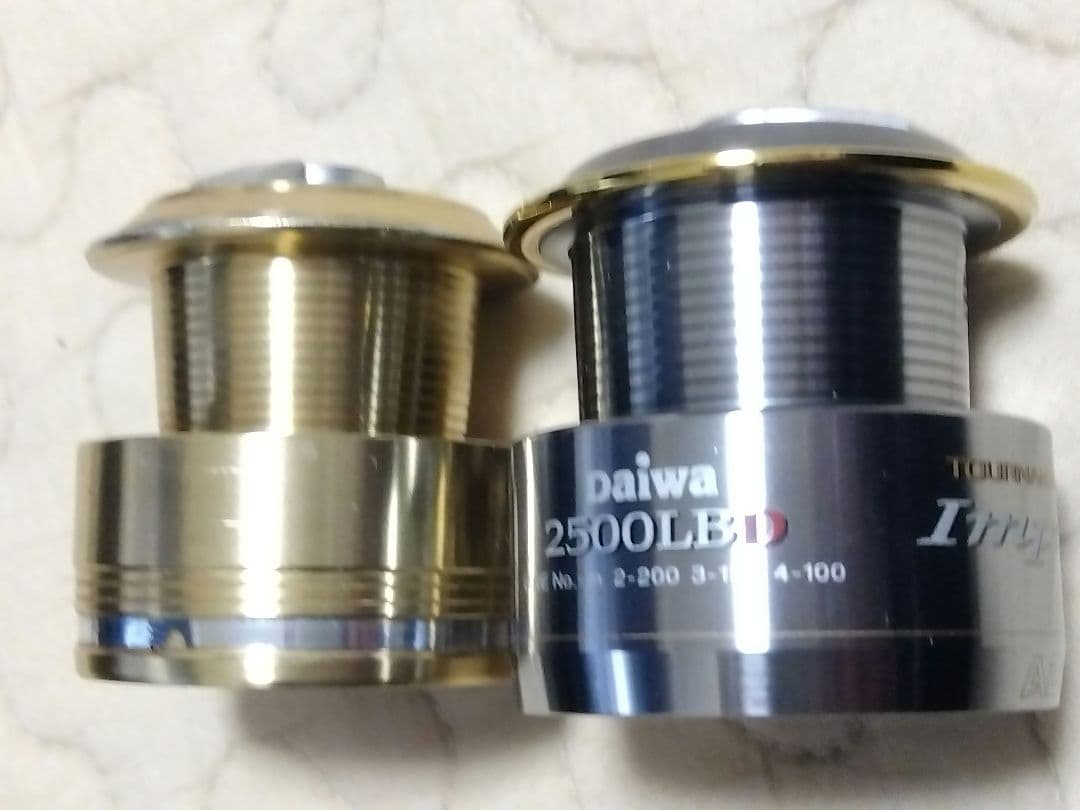 値下げ　ダイワ　07 トライソSHOCK　替えスプールインパルト　2500LBD