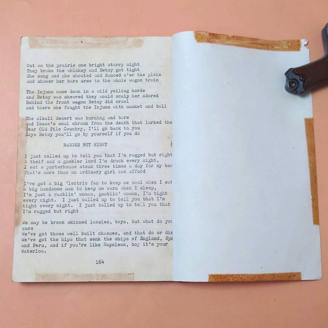 洋書 アメリカ陸軍 第82空挺師団 歌集 米軍 オールアメリカンズ 軍歌 曲集