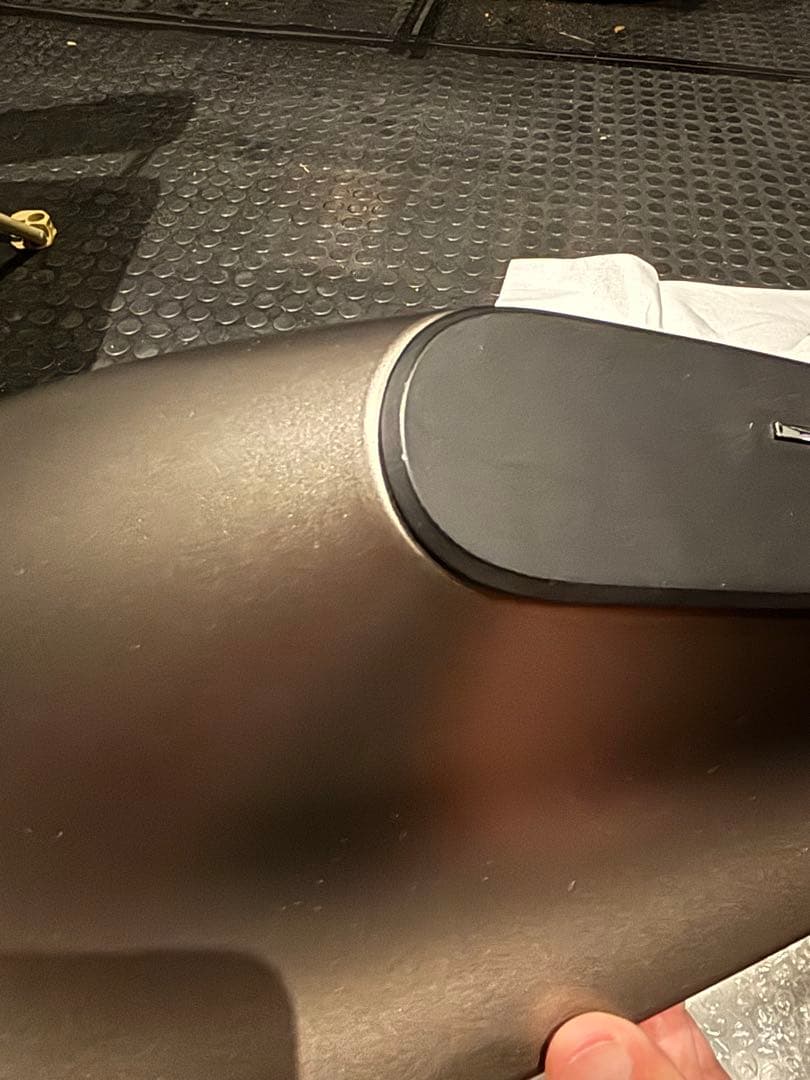 svartpilen701 ガソリンタンク　タンクカバー　vitpilen