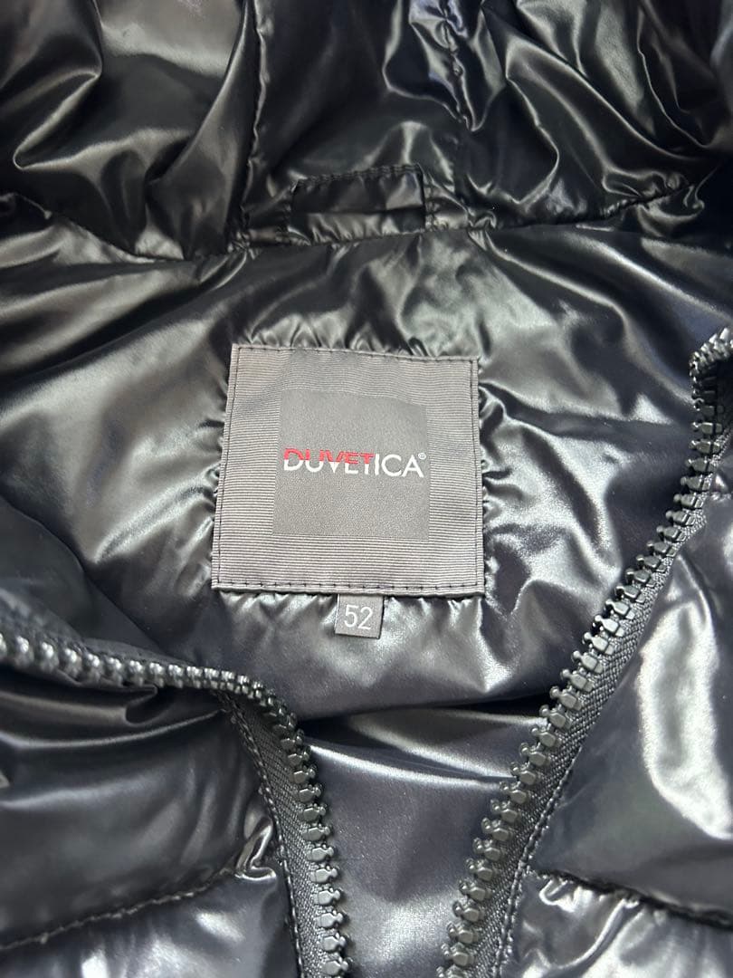 DUVETICA フード付き ブラック ダウンベスト 52