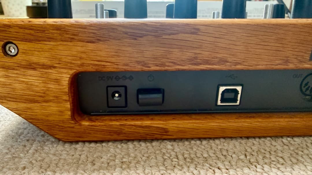 KORG monologue　メンテ済み　かっこいい廃番色