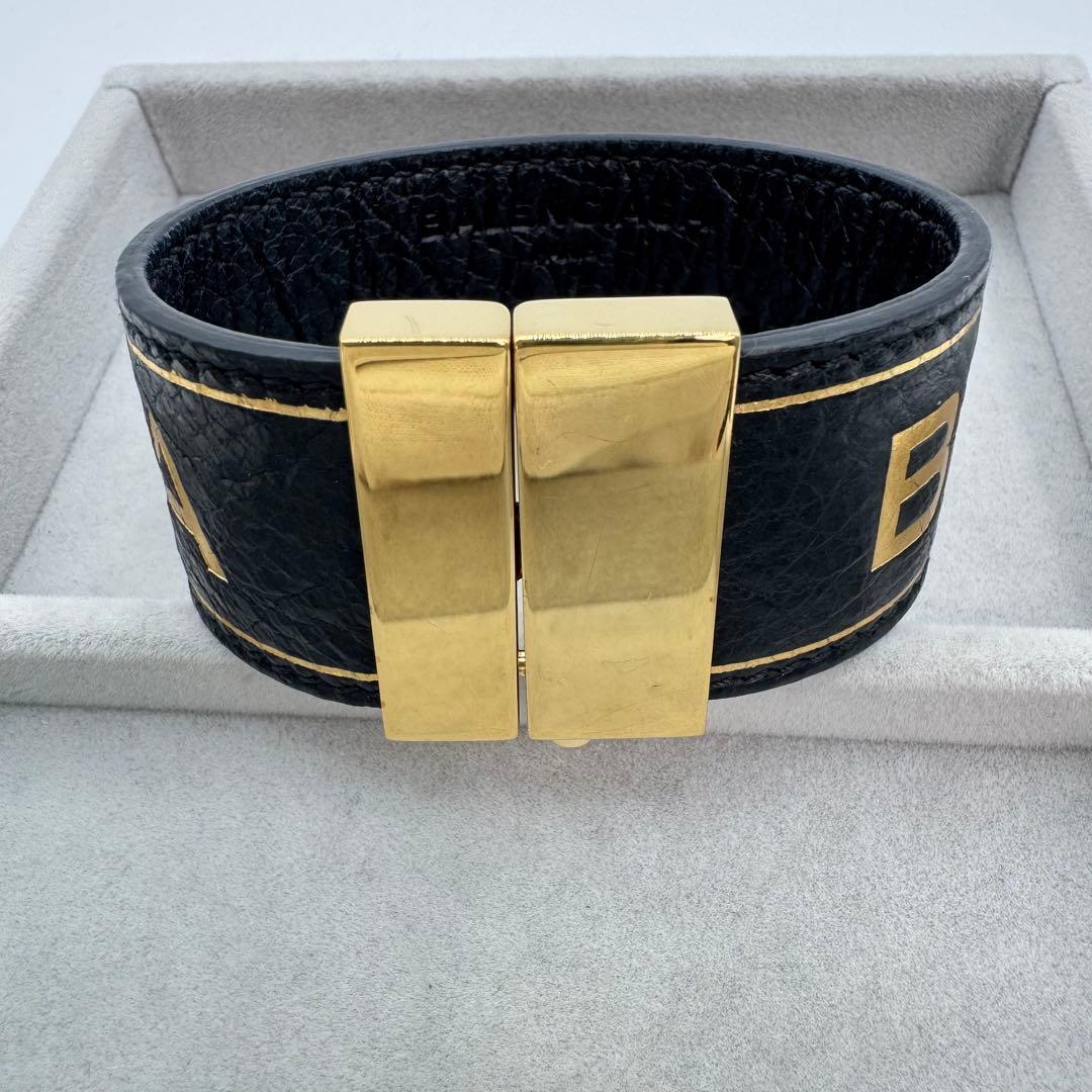 【箱付き】BALENCIAGA バングル　ブレスレット　ゴールド　ブラック　ロゴ