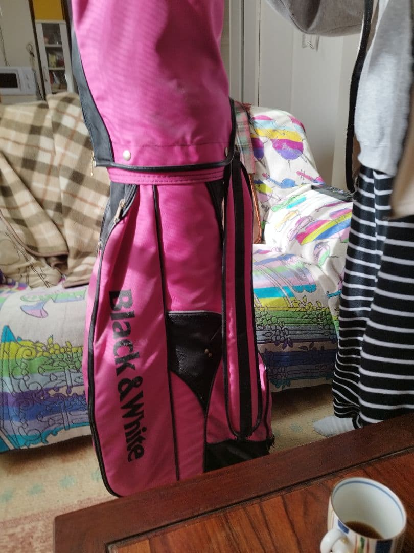 女性用ゼクシオゴルフフルセット　 ブラック&ホワイト　キャディーバッグ