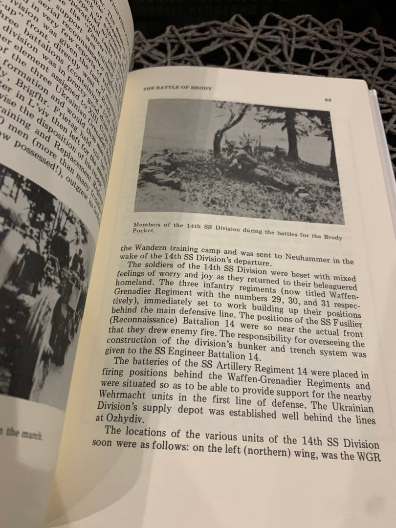 洋書 Fighting for Freedom