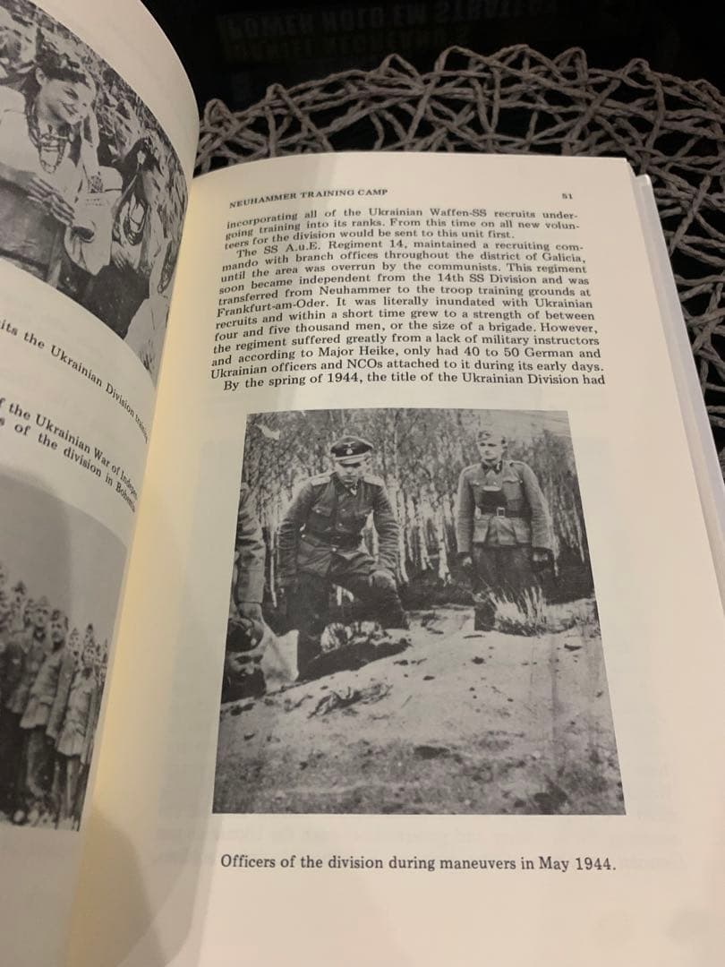 洋書 Fighting for Freedom