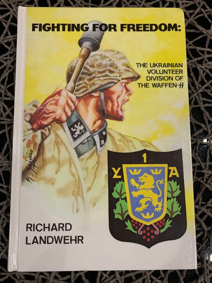 洋書 Fighting for Freedom