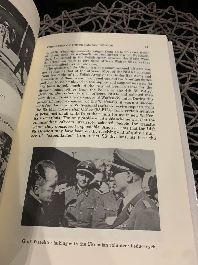 洋書 Fighting for Freedom