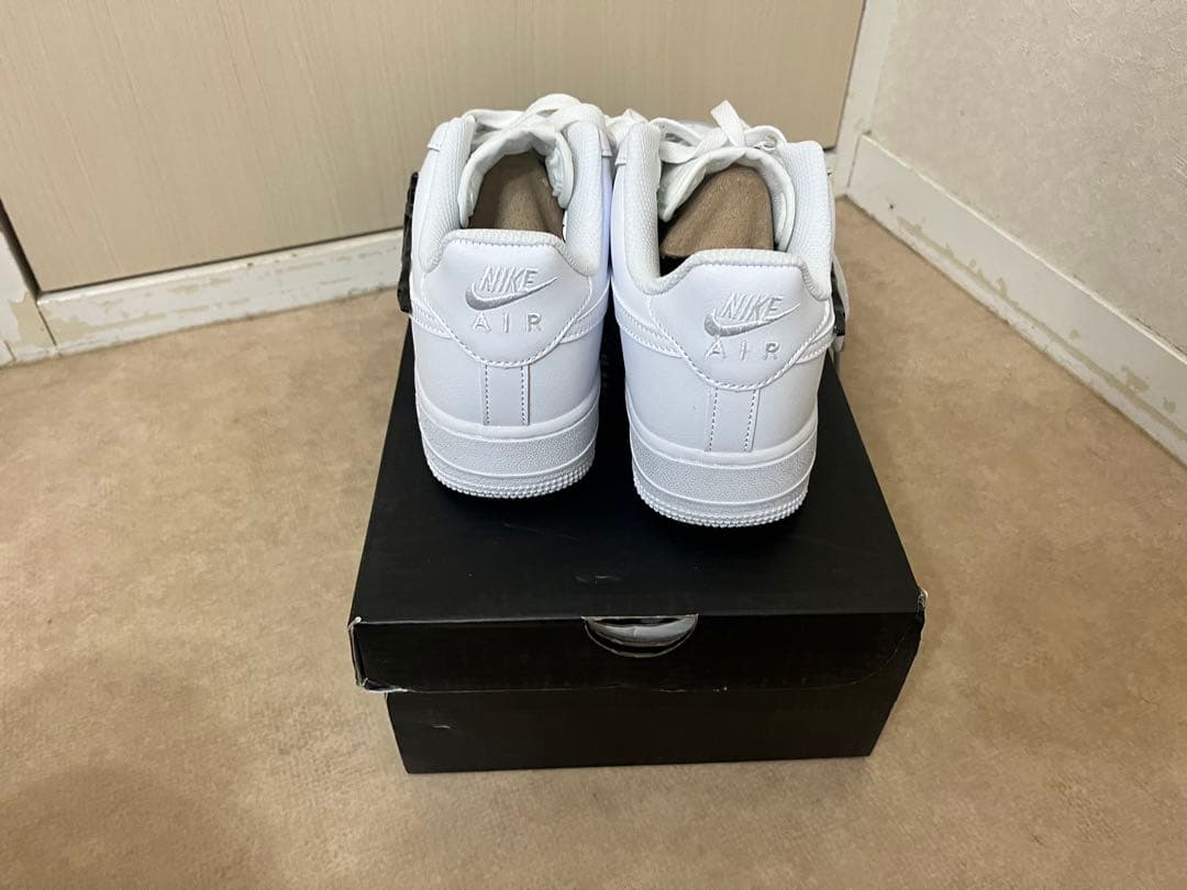 希少サイズ　NIKE WMNS AIR FORCE 1 LX ナイキ