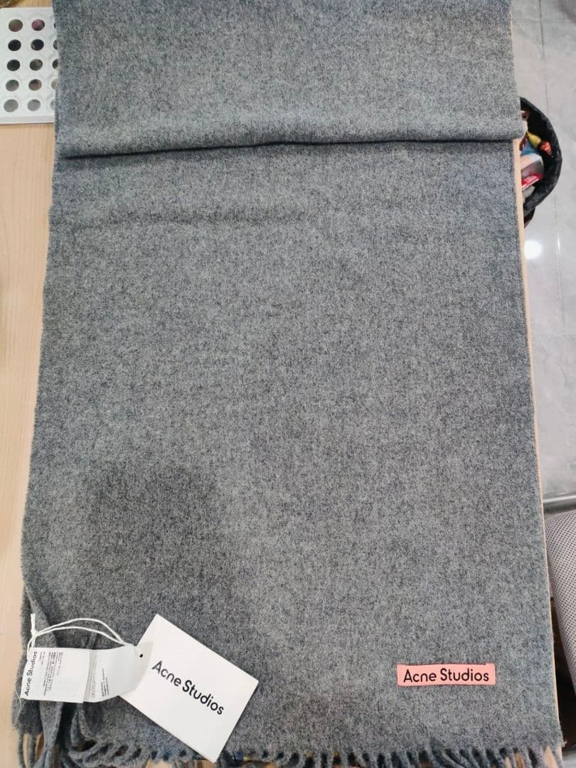 Acne Studios チャコールグレー マフラー